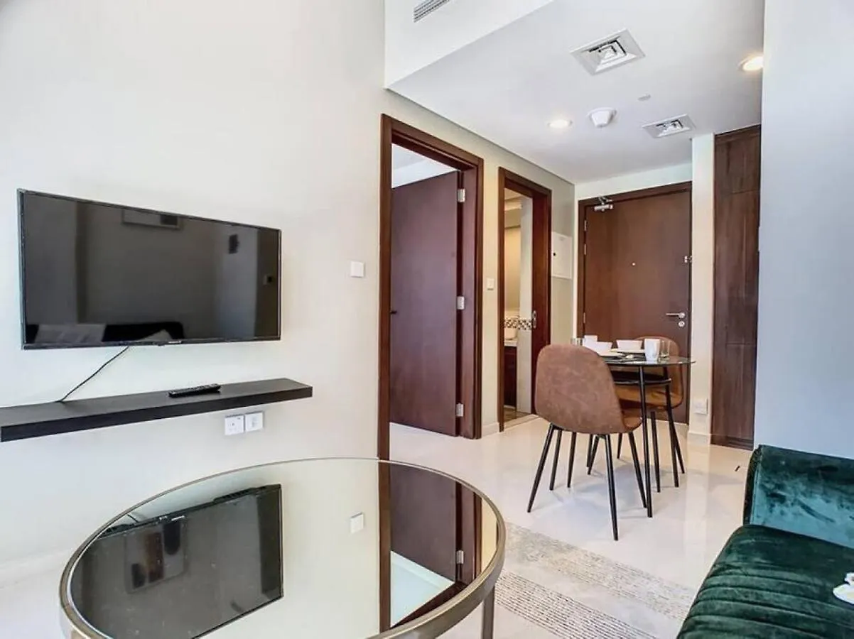 Apartment Key View - Reva Residence Dubai